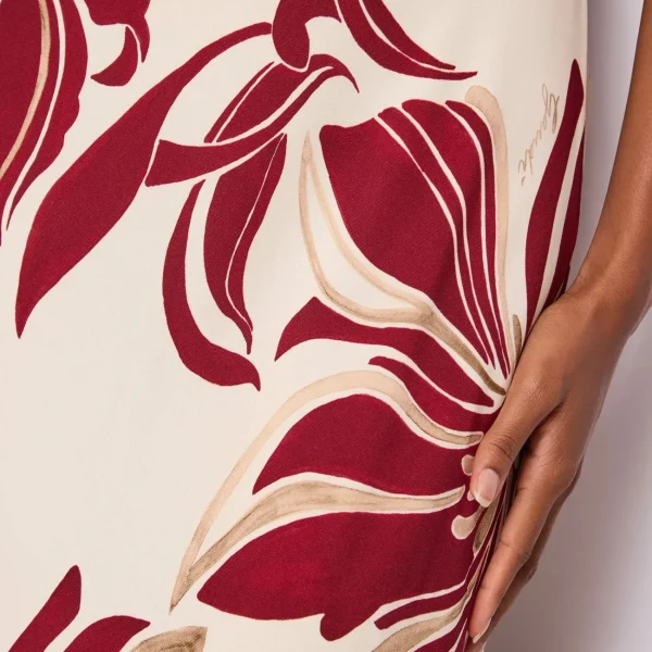vestido-de-mujer-tirantes-floral-detalle-estampado-gaudi-611fd Vestido gaudí largo estampado floral