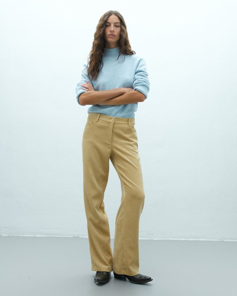 Pantalón ancho amarillo mostaza ANDAM vista frontal
