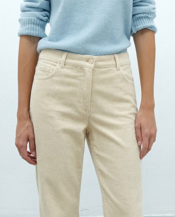 Pantalón ancho amarillo mostaza ANDAM vista de espalda