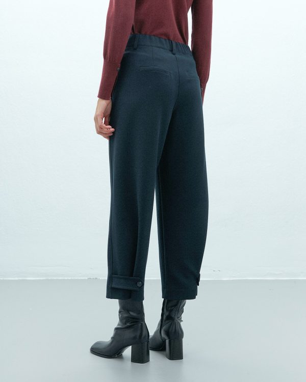 Pantalón recto negro ANDAM vista de espalda