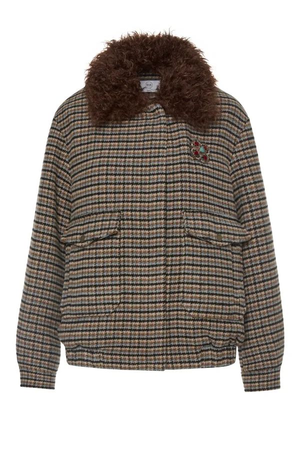 Chaqueta de cuadros beige con cuello de borreguito marrón BSB, vista de frente Chaqueta de cuadros beige con cuello de borreguito marrón BSB, vista de frente