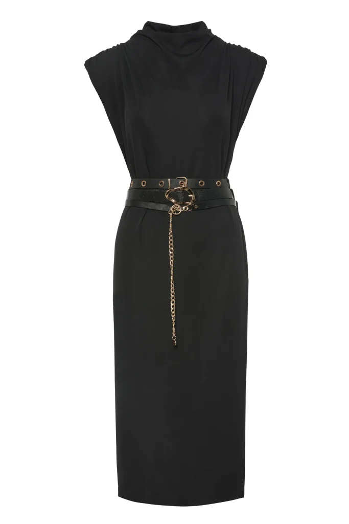 Vestido midi negro cinturón BSB con cadena dorada
