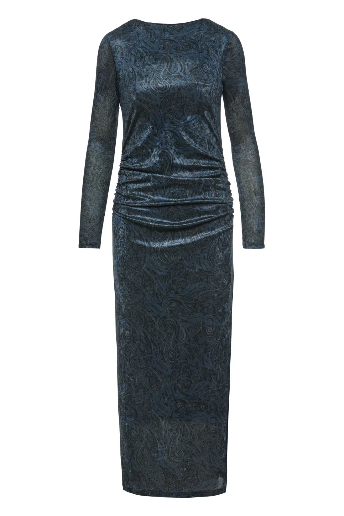 Vestido midi de terciopelo jacquard en azul con estampado paisley BSB, vista de frente