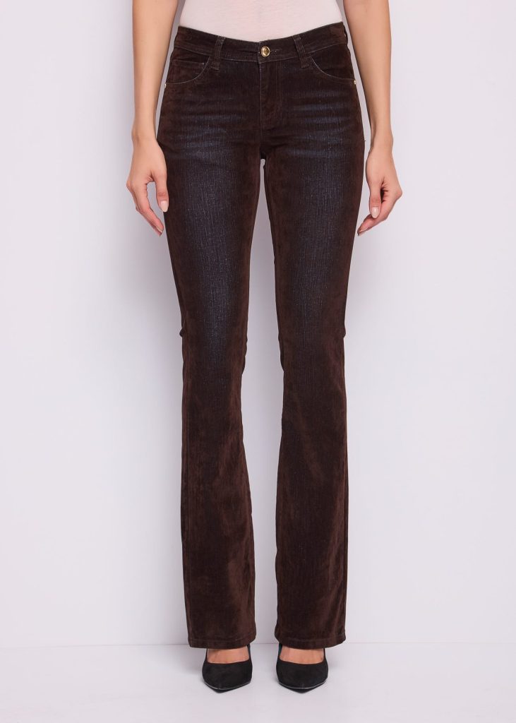 Vaquero bootcut de Gaudí Jeans visto de frente
