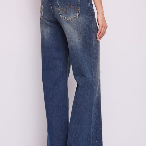 Vaquero de pierna ancha con pedrería Gaudí Jeans
