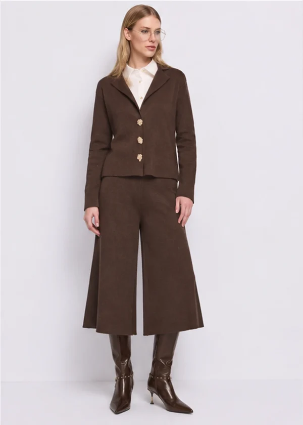 gaudi-look-chaqueta-pantalon-punto-marron-04 Bermuda Punto Lana